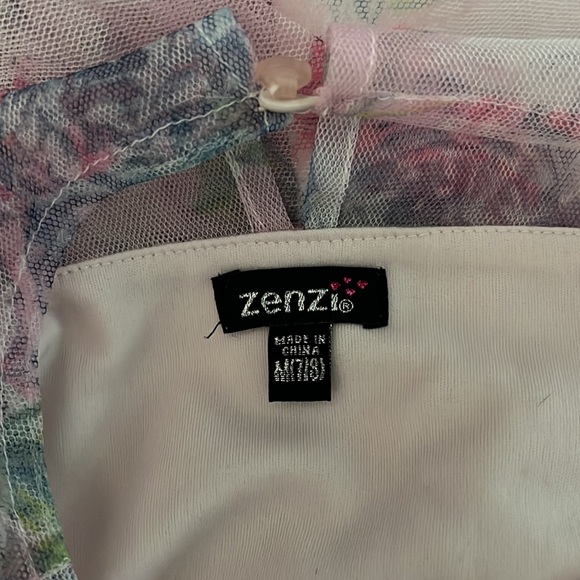 Girls Size 7/8 sleeveless floral dress - Picture 6 of 6